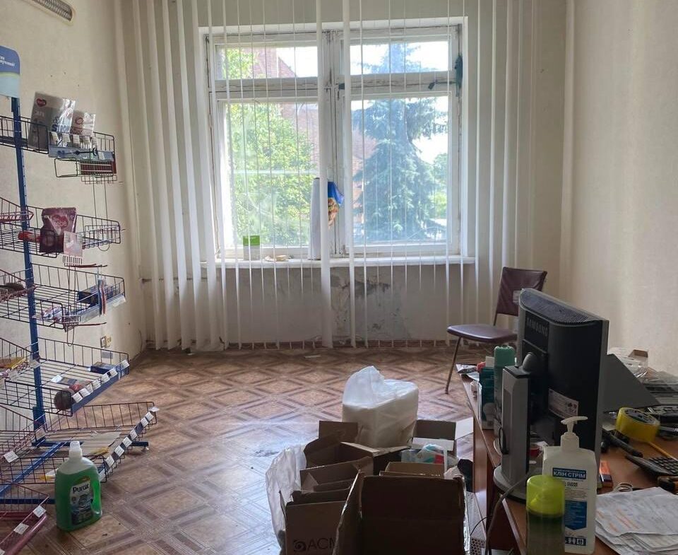 Здається в оренду приміщення в бізнес центрі — вулиця Героїв Пожежників – 67, 90 м²