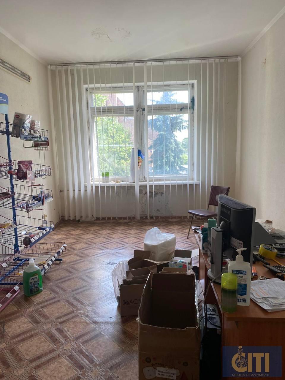 Здається в оренду приміщення в бізнес центрі — вулиця Героїв Пожежників – 67, 90 м²