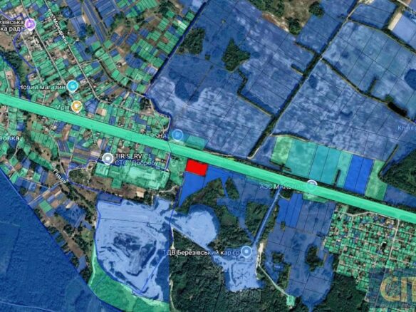 Комерційна ділянка біля траси Київ–Чоп — 0,96 га
