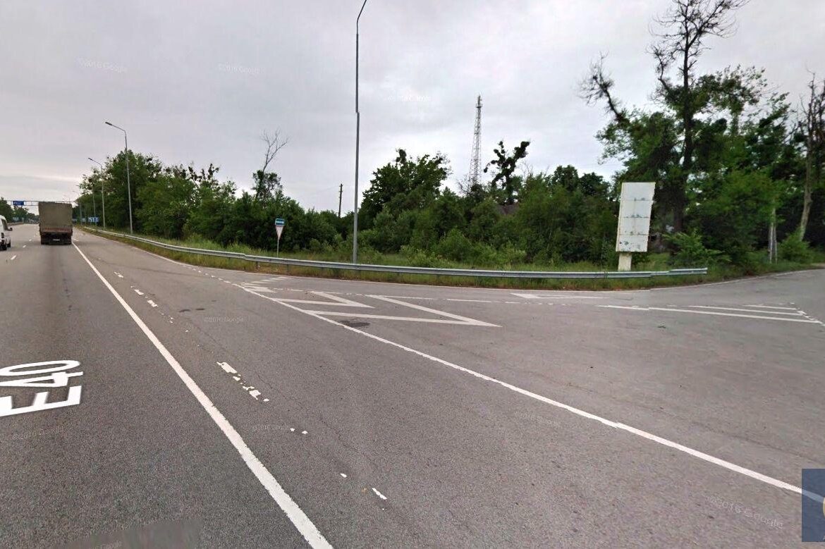 Комерційна ділянка біля траси Київ–Чоп — 0,96 га