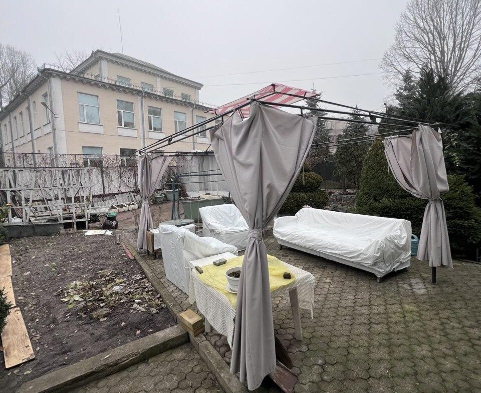 Продаж приміщення, перший поверх з окремим входом. Фасад. Бульвар!