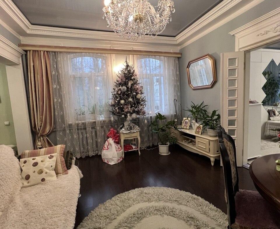 Продаж приміщення, перший поверх з окремим входом. Фасад. Бульвар!