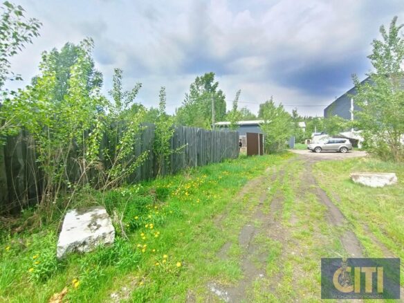 Продається комерційна ділянка з комунікаціями та асфальтованим майданчиком, 10 соток, Глубочиця (Житомир)