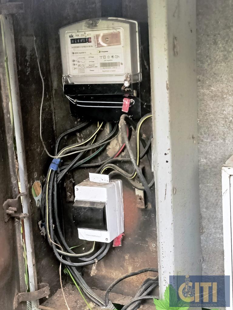 Продається комерційна ділянка з комунікаціями та асфальтованим майданчиком, 10 соток, Глубочиця (Житомир)