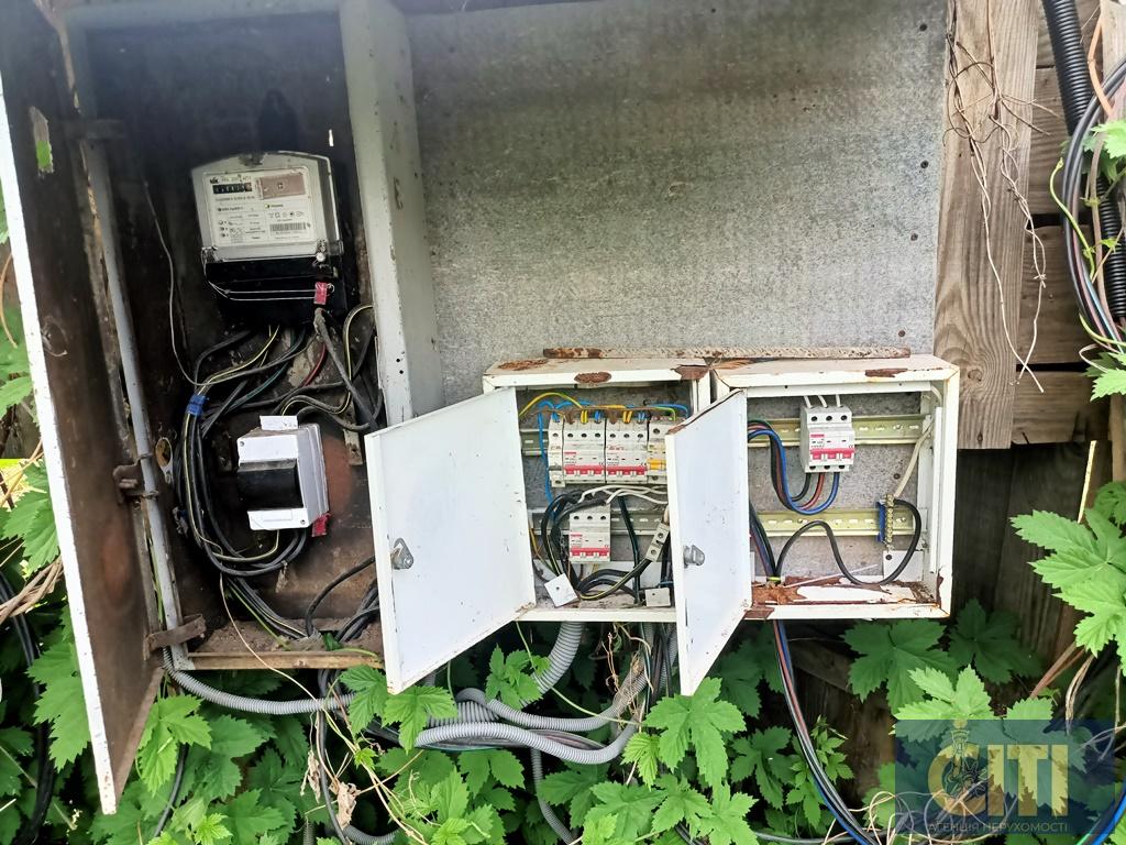 Продається комерційна ділянка з комунікаціями та асфальтованим майданчиком, 10 соток, Глубочиця (Житомир)