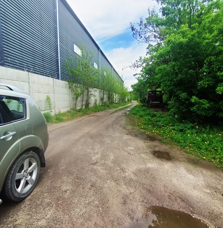 Продається комерційна ділянка з комунікаціями та асфальтованим майданчиком, 10 соток, Глубочиця (Житомир)