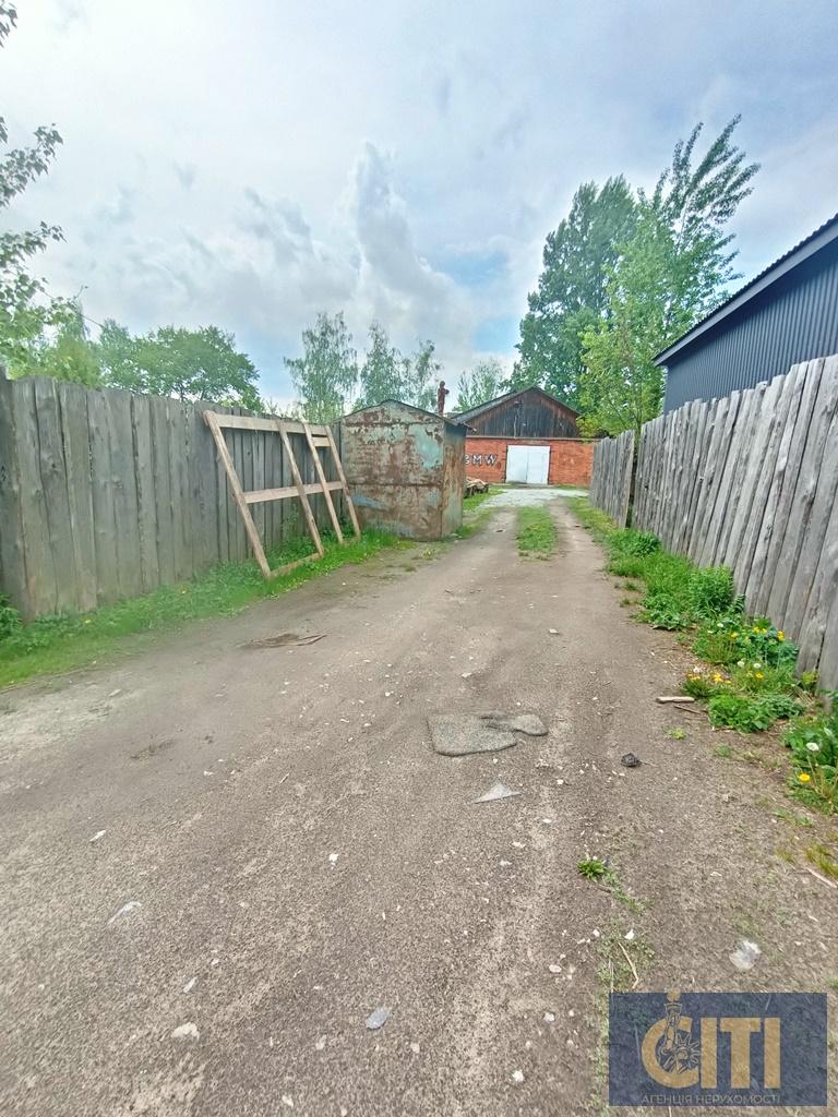 Продається комерційна ділянка з комунікаціями та асфальтованим майданчиком, 10 соток, Глубочиця (Житомир)