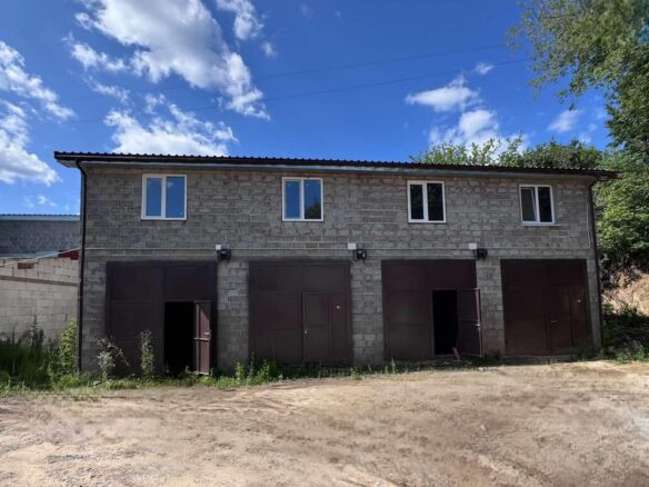 Продаються приміщення, ідеальні під СТО, детейлінгу, автомийки, 236 м²