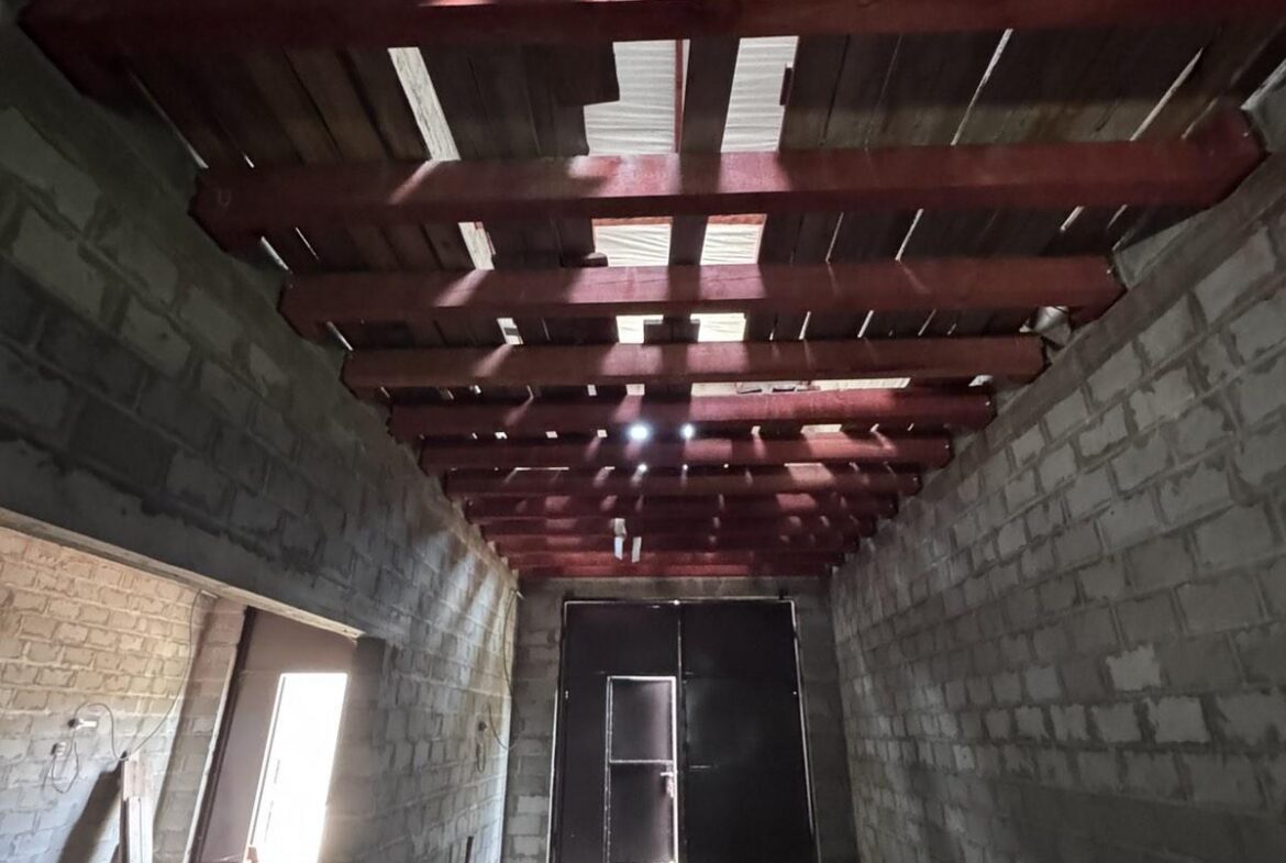 Продаються приміщення, ідеальні під СТО, детейлінгу, автомийки, 236 м²