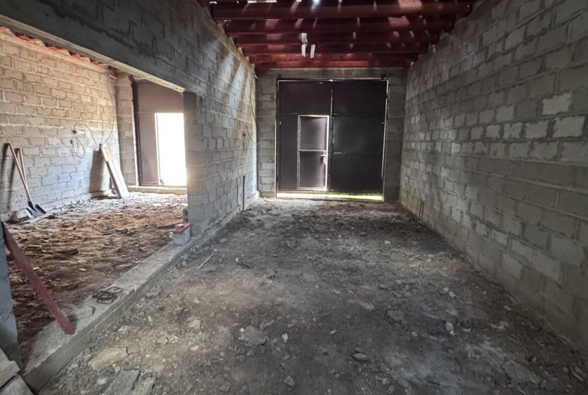 Продаються приміщення, ідеальні під СТО, детейлінгу, автомийки, 236 м²