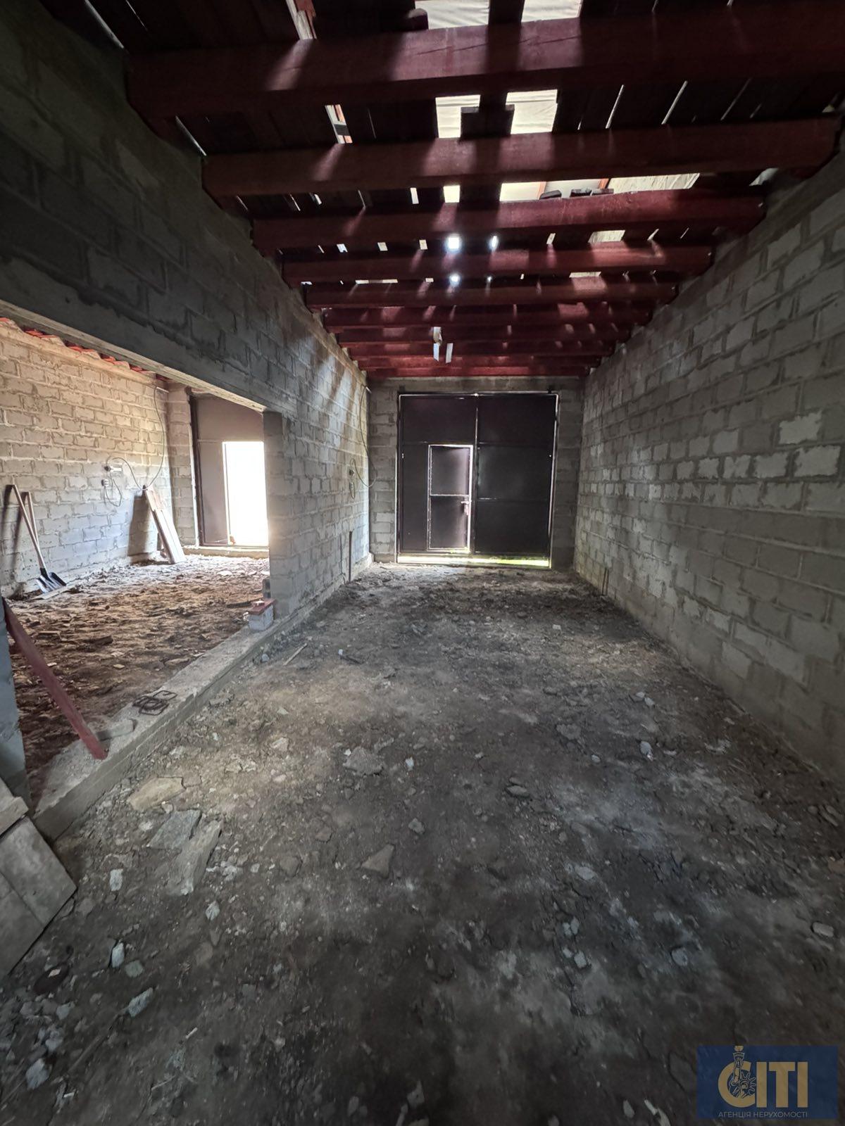 Продаються приміщення, ідеальні під СТО, детейлінгу, автомийки, 236 м²