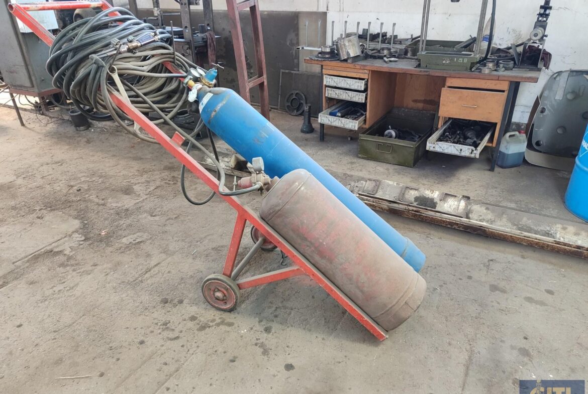 Продаж промислово- виробничого приміщення 650 кв.м. вул. Параджанова