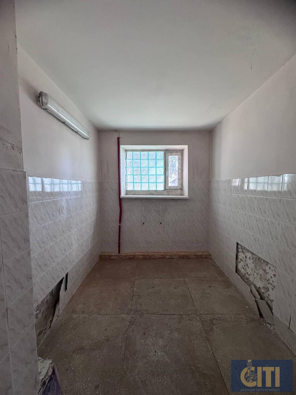 Приміщення в центрі міста Житомир, вулиця Івана Мазепи, навпроти ЖК Сімейний, 347 м²