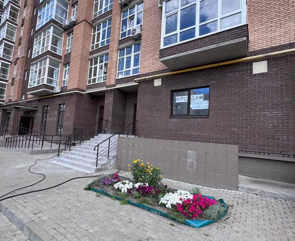 Продається комерційне приміщення в ЖК «Олімпійський», 4 секція — 83 м²