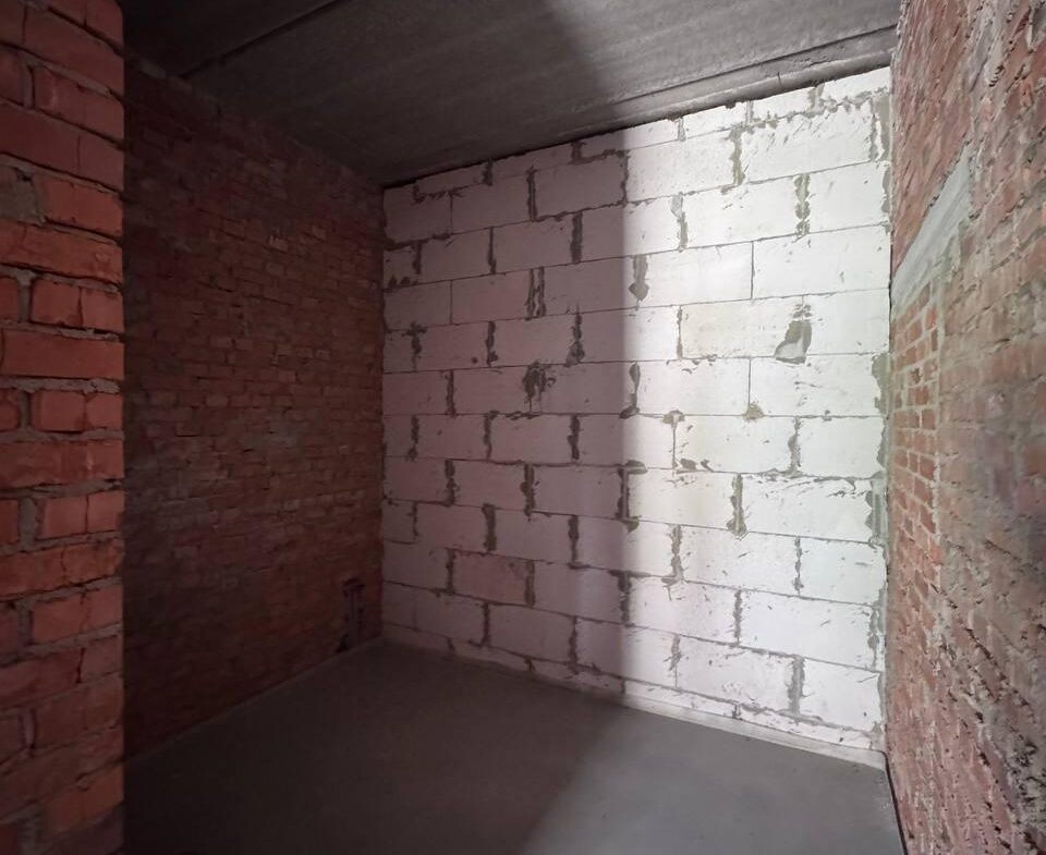 Продається комерційне приміщення в ЖК «Олімпійський», 4 секція — 83 м²