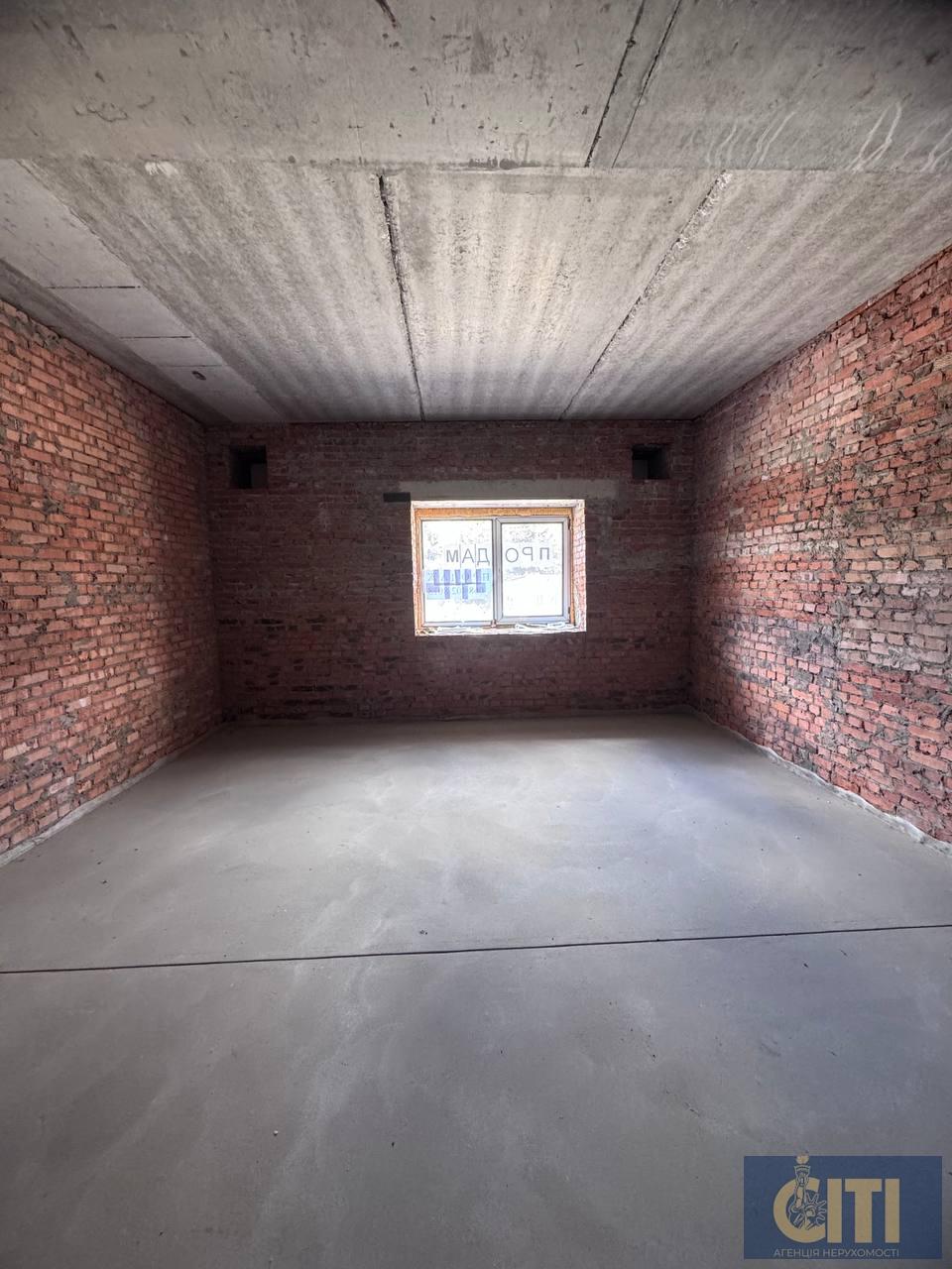Продається комерційне приміщення в ЖК «Олімпійський», 4 секція — 83 м²