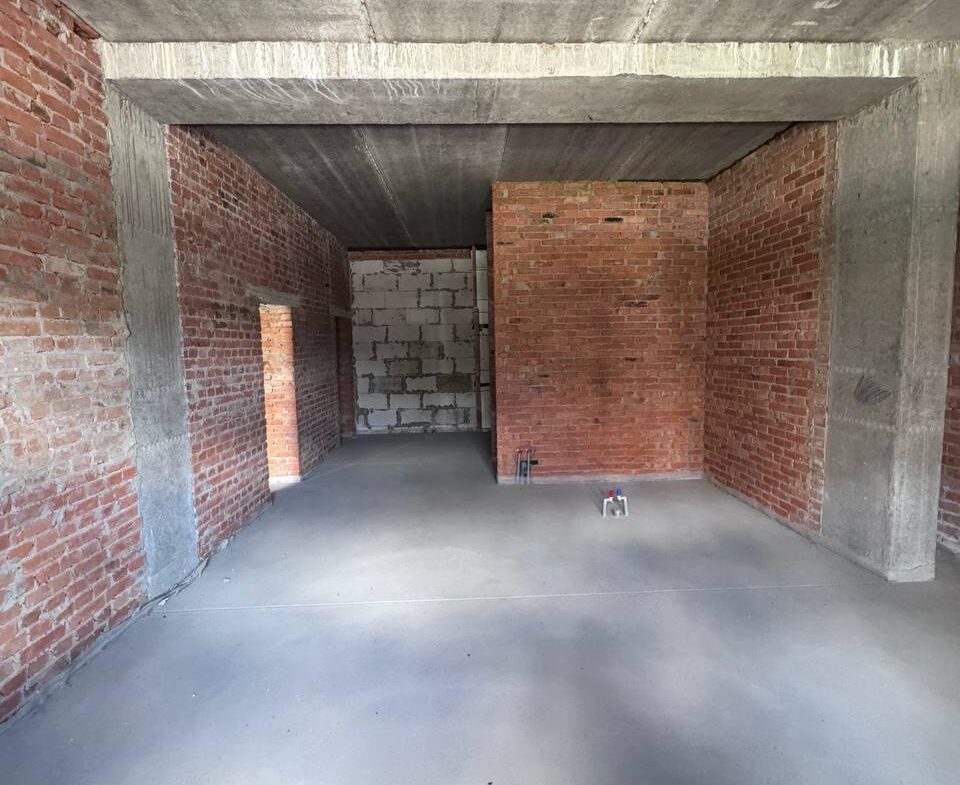 Продається комерційне приміщення в ЖК «Олімпійський», 4 секція — 83 м²