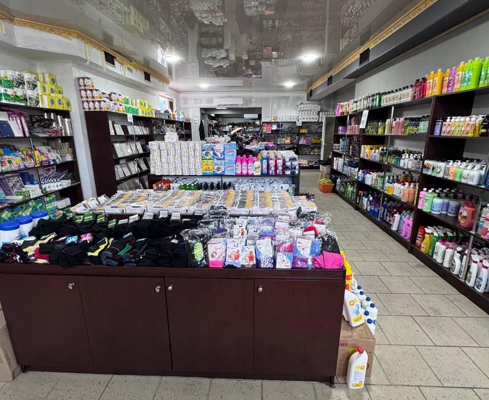 Продаж двоповерхового фасадного нежитлового приміщення, район Сінного ринку!