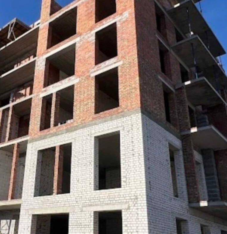 Комерційне приміщення в сучасному житловому комплексі “Смарт Сіті-3”, 48 м²