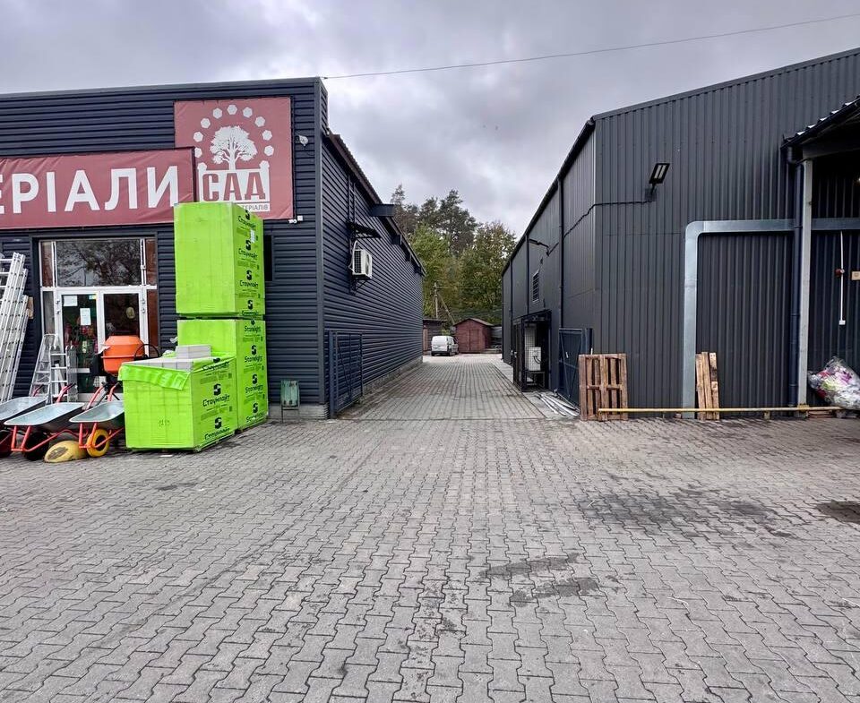 Оренда комерції, 280 м2, біля АТБ, с.Зарічани