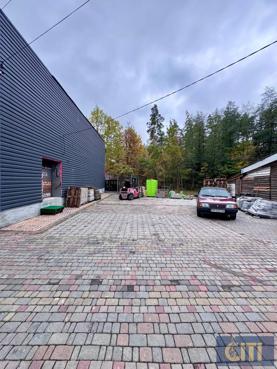 photo_4_2025-10-22_16-15-02 Оренда комерції, 280 м2, біля АТБ, с.Зарічани