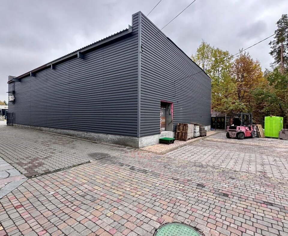 Оренда комерції, 280 м2, біля АТБ, с.Зарічани