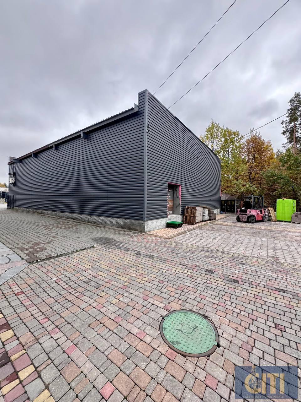 Оренда комерції, 280 м2, біля АТБ, с.Зарічани