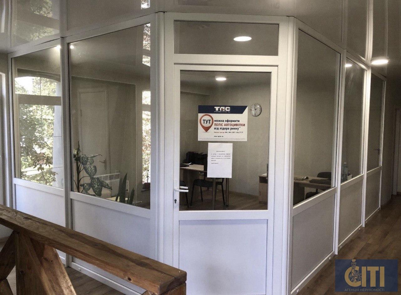 photo_7_2025-10-07_22-30-19 Офісне приміщення в центрі, вул. Покровська, 43 (перехрестя з вул. Лесі Українки), 50 м2