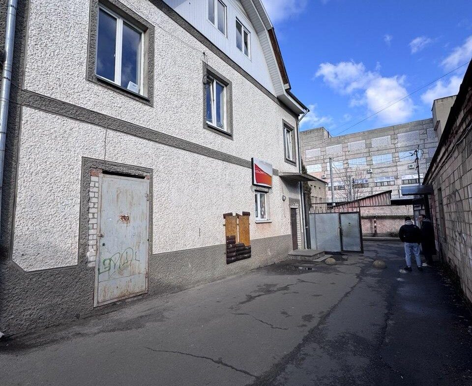 Нежитлове приміщення в самому центрі міста, вул. Київська (біля ТРЦ “Глобал”). Київська (біля ТРЦ “Глобал”), 400 м²