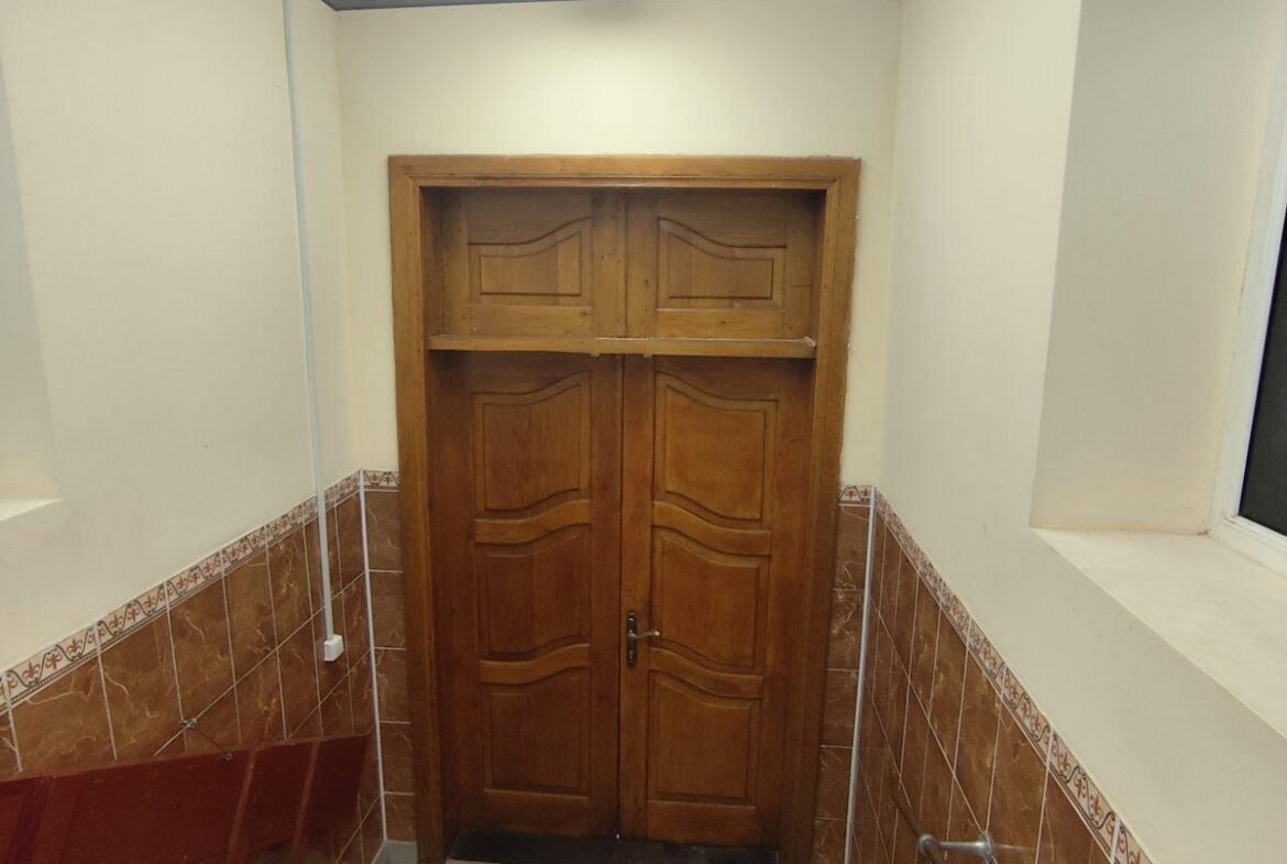 Пропонується в оренду нежитлове приміщення загальною площею 103 м², проспект Миру