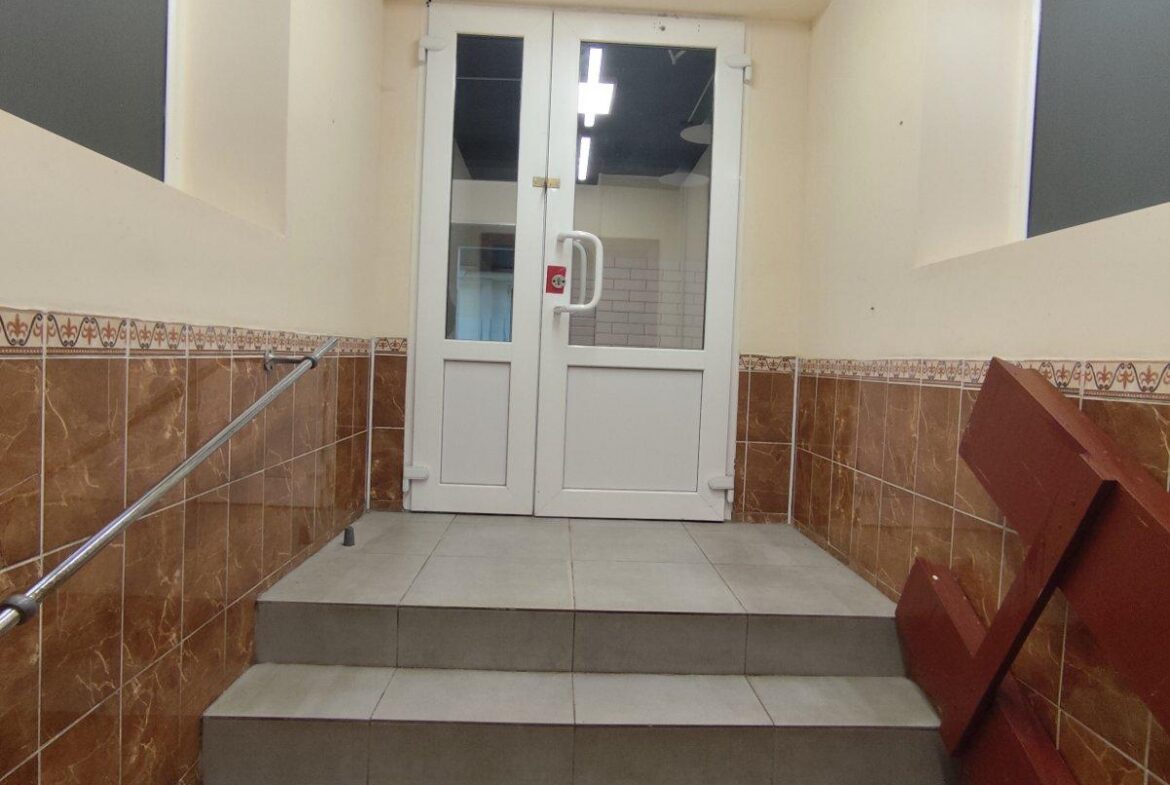 Пропонується в оренду нежитлове приміщення загальною площею 103 м², проспект Миру