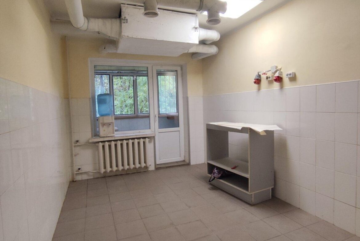 Пропонується в оренду нежитлове приміщення загальною площею 103 м², проспект Миру