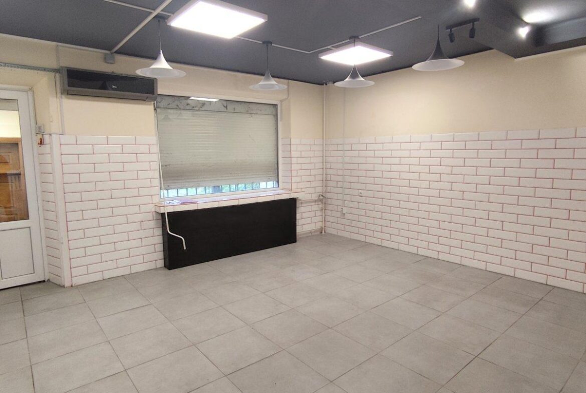 Пропонується в оренду нежитлове приміщення загальною площею 103 м², проспект Миру