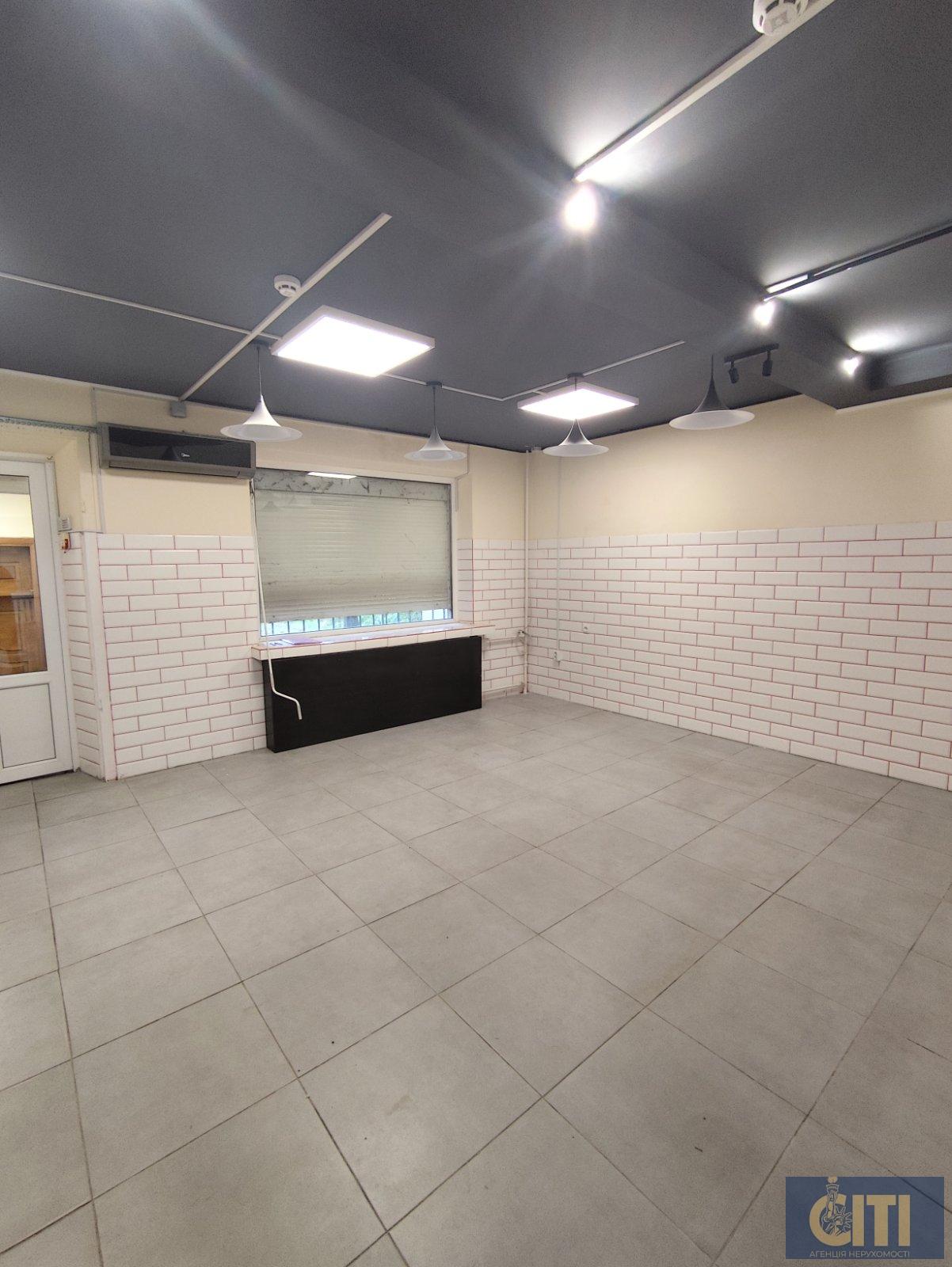 Пропонується в оренду нежитлове приміщення загальною площею 103 м², проспект Миру