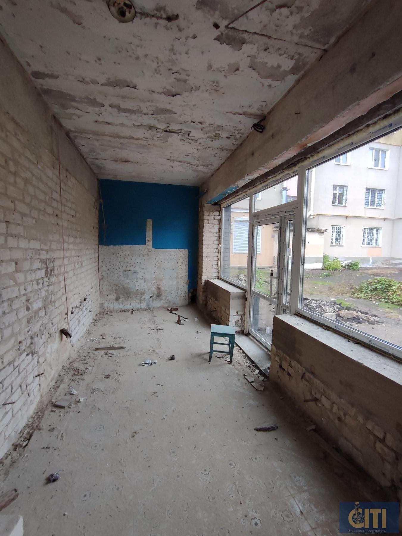 _viber_2025-10-20_17-34-12-251 Фасадна окремо розташована будівля 710 кв.м. на Польовій