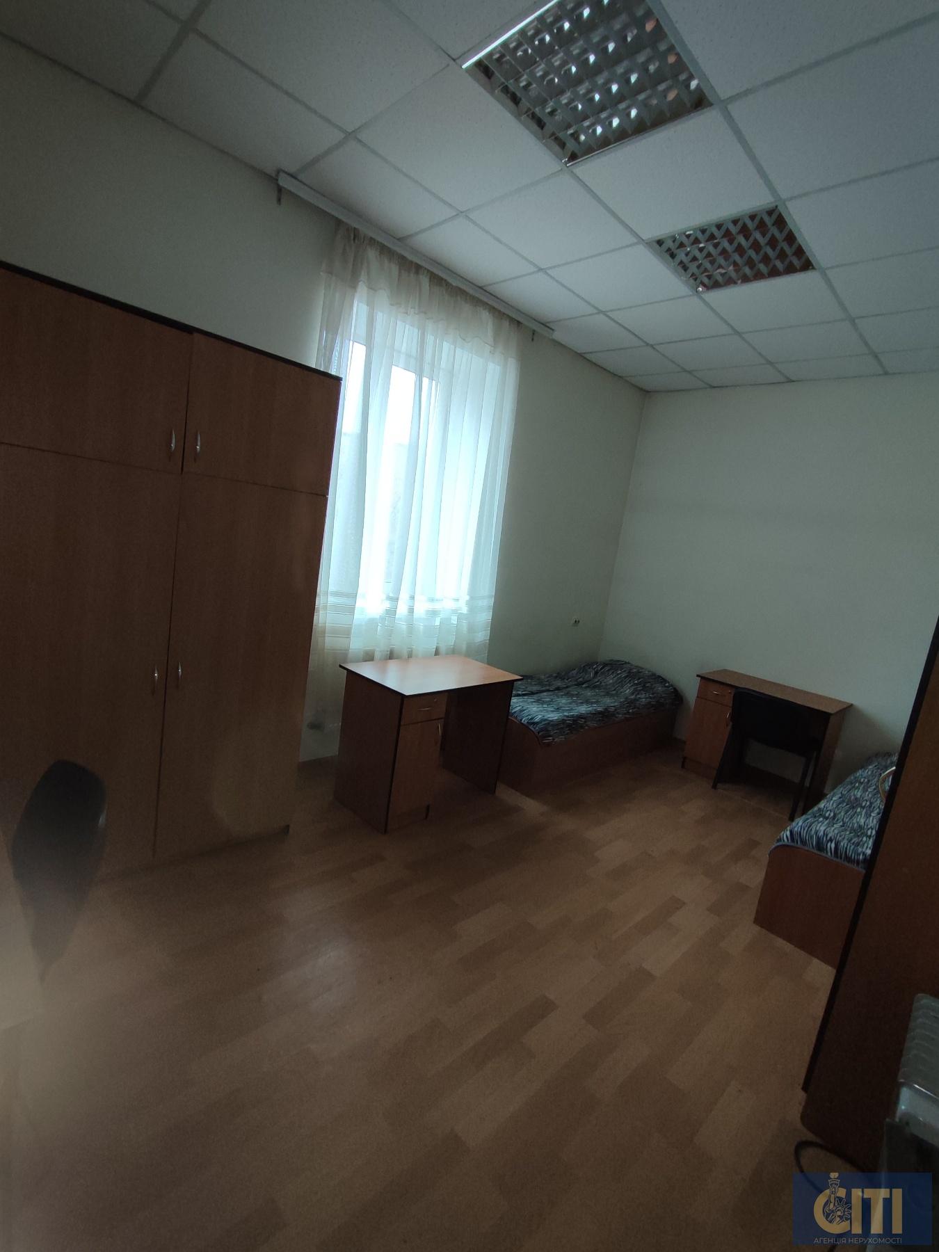 Продається приміщення 800 кв.м. у центрі Житомира, район майдану Короленка