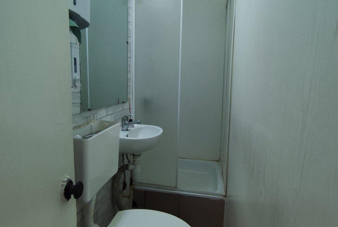 Приміщення в центрі Житомира, площа Перемоги, 32 м²