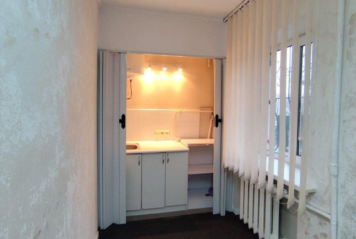 Приміщення в центрі Житомира, площа Перемоги, 32 м²