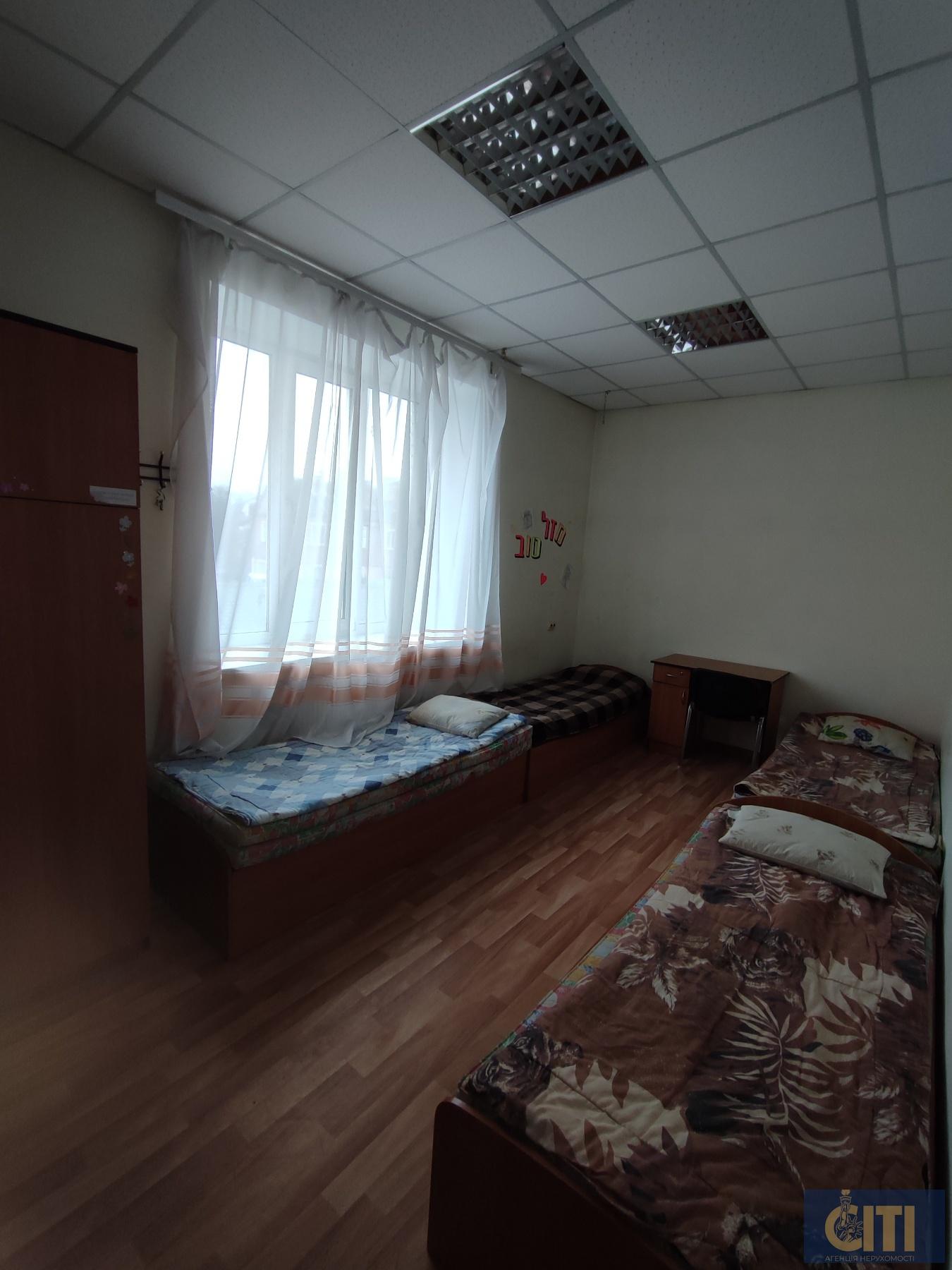 Продається приміщення 800 кв.м. у центрі Житомира, район майдану Короленка