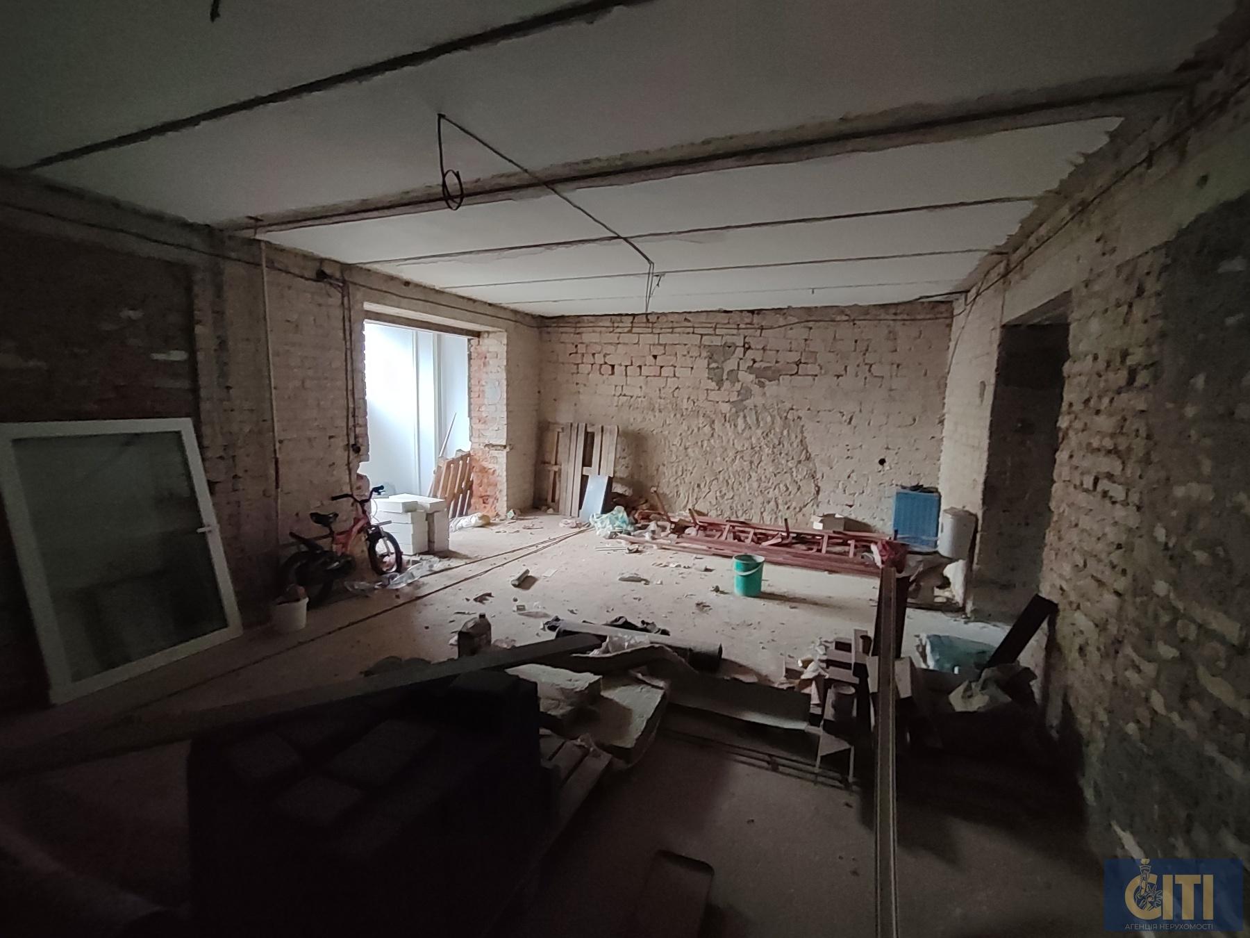 Оренда приміщення 180 кв. м. у центрі Житомира район перехрестя Н. Сотні/Лятошинського