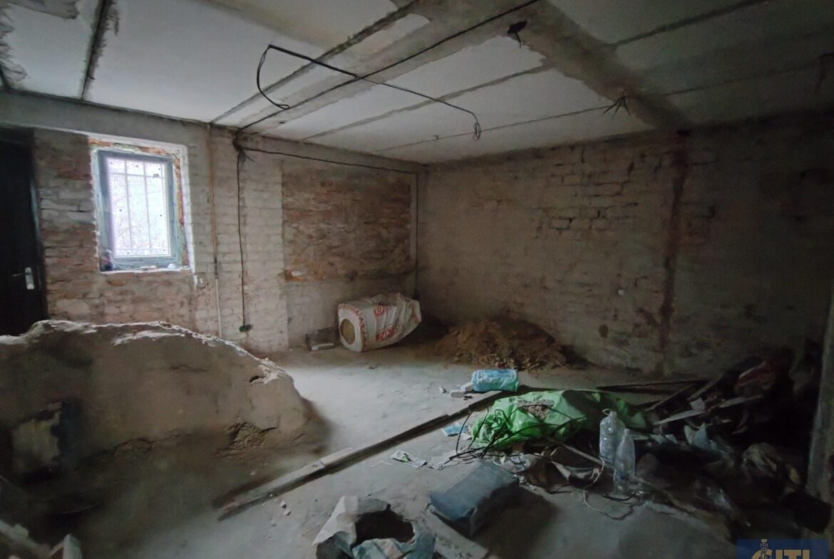 Оренда приміщення 180 кв. м. у центрі Житомира район перехрестя Н. Сотні/Лятошинського