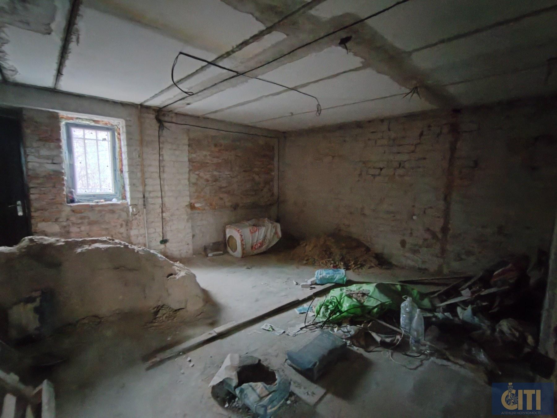 Оренда приміщення 180 кв. м. у центрі Житомира район перехрестя Н. Сотні/Лятошинського