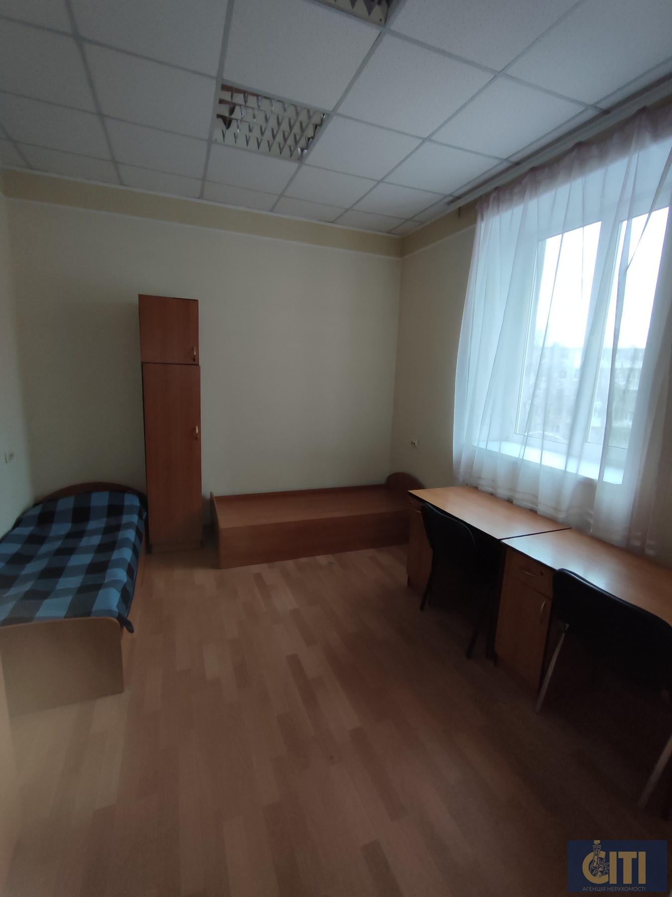 Продається приміщення 800 кв.м. у центрі Житомира, район майдану Короленка