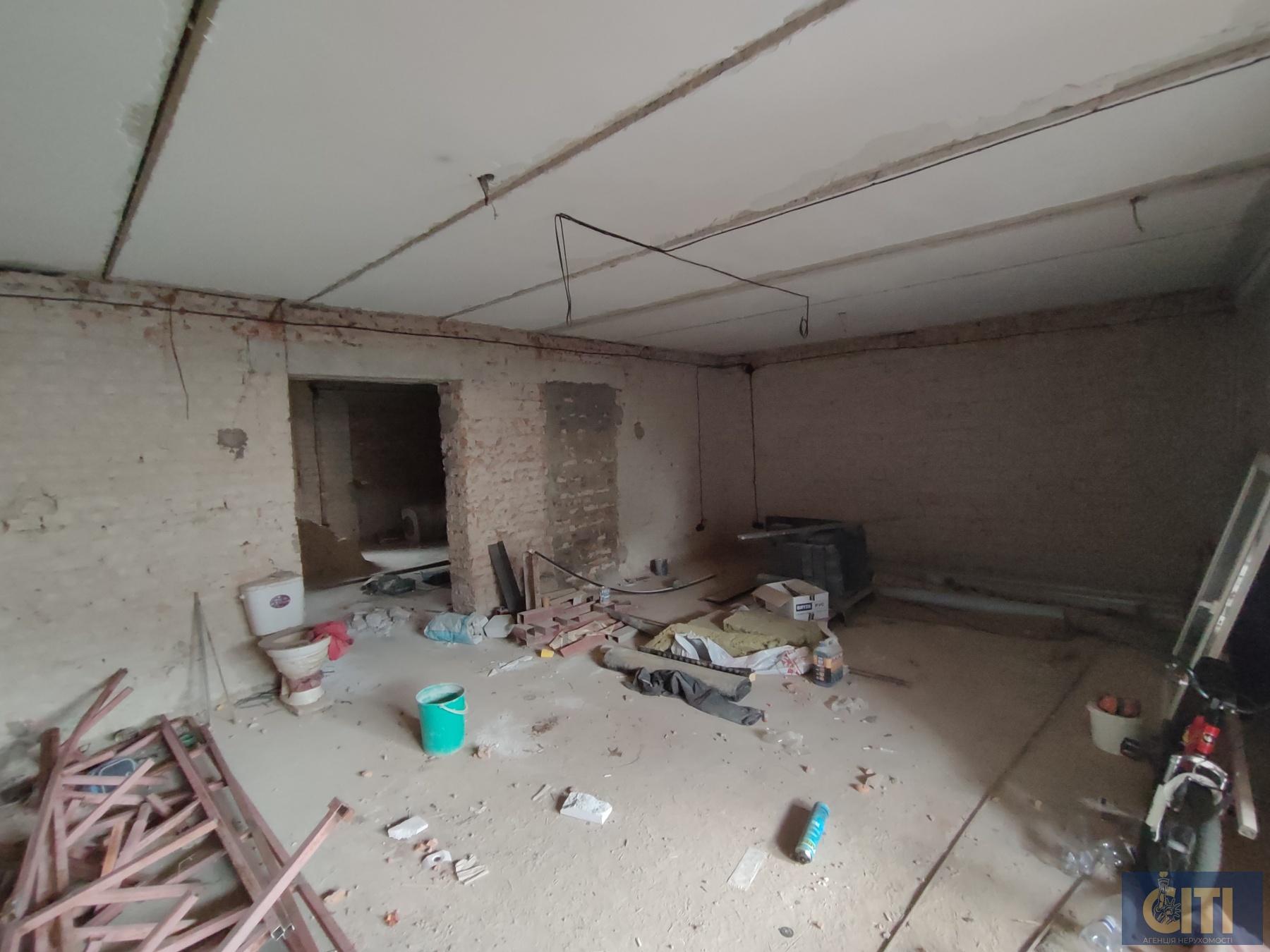 Оренда приміщення 180 кв. м. у центрі Житомира район перехрестя Н. Сотні/Лятошинського