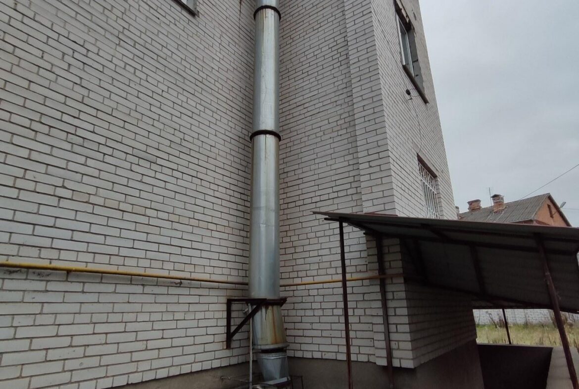 Продається приміщення 800 кв.м. у центрі Житомира, район майдану Короленка