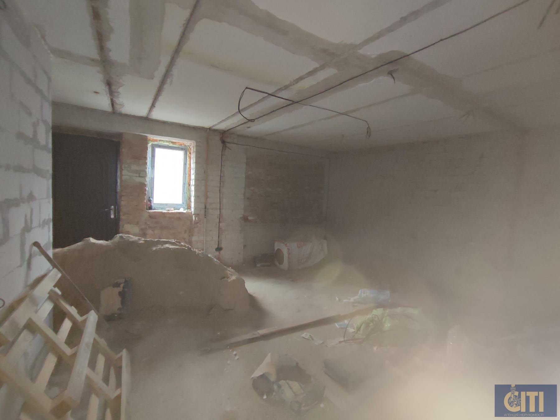 Оренда приміщення 180 кв. м. у центрі Житомира район перехрестя Н. Сотні/Лятошинського