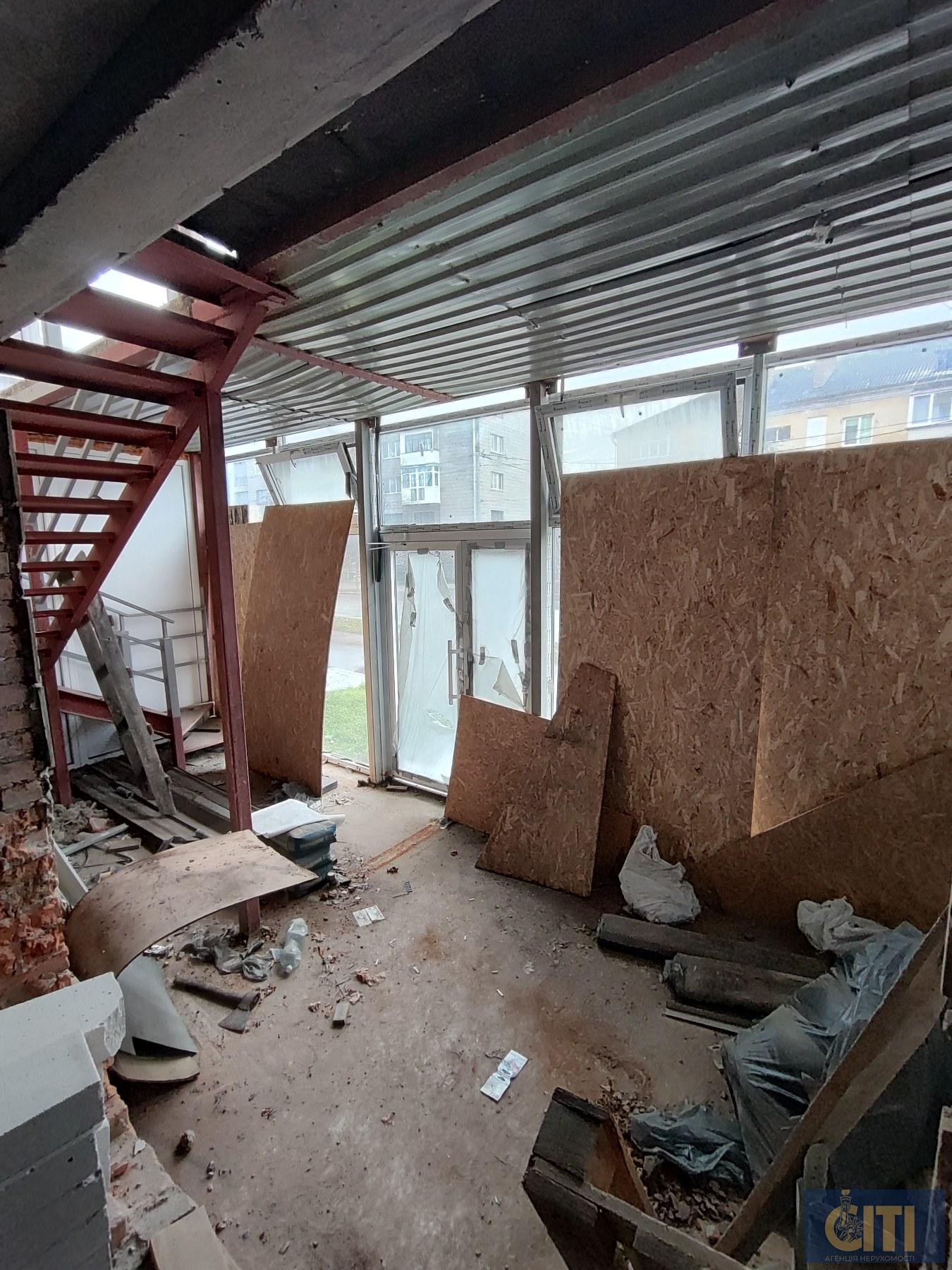 0-02-05-dea4f36a8b0e8e918aa71adcc6dda328b5692d32f3c232754ae9a2500b7a641a_e1e2184b00662219 Оренда приміщення 180 кв. м. у центрі Житомира район перехрестя Н. Сотні/Лятошинського