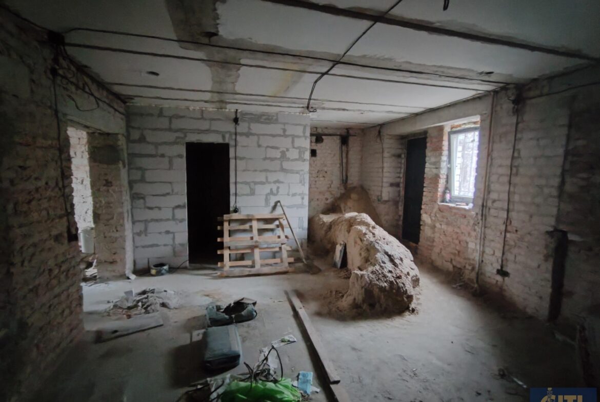 Оренда приміщення 180 кв. м. у центрі Житомира район перехрестя Н. Сотні/Лятошинського