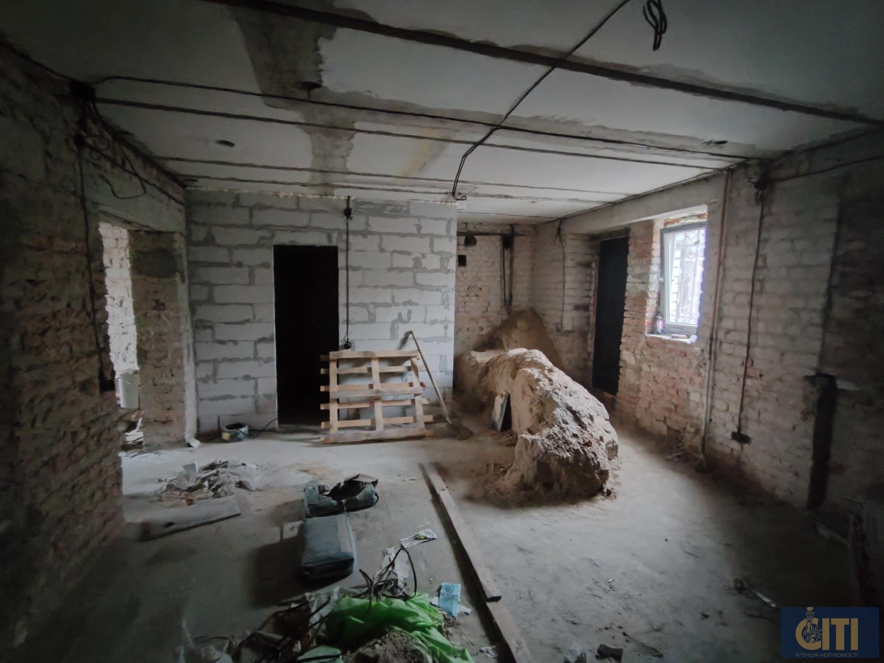 0-02-05-ef185c7f2bbc17577429c3d8ebb882f0f4c7a16a032f17c109917fef3396fa9f_a0261ceaad05d4f4 Оренда приміщення 180 кв. м. у центрі Житомира район перехрестя Н. Сотні/Лятошинського