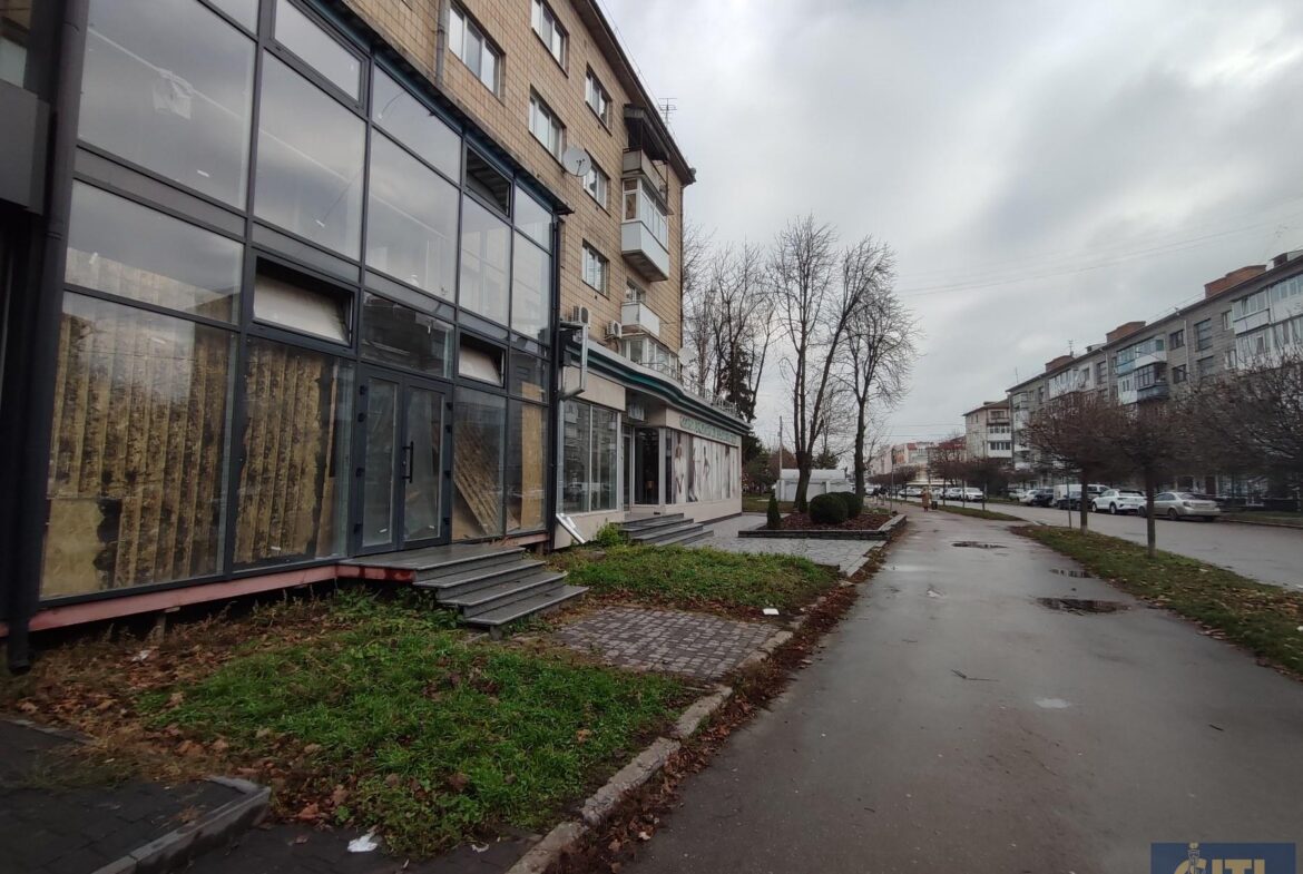 Оренда приміщення 180 кв. м. у центрі Житомира район перехрестя Н. Сотні/Лятошинського